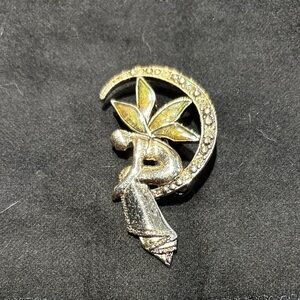 Stanley Gold Fairy Brooch